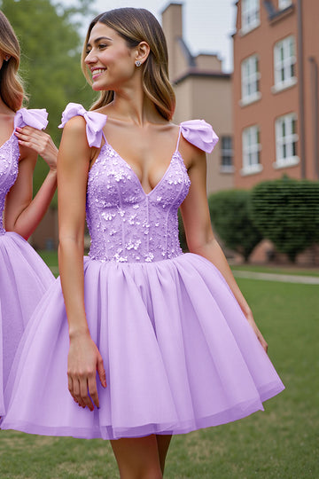 Deep V-Neck Corset Lilac Tulle Short Homecoming Dress with Appliques